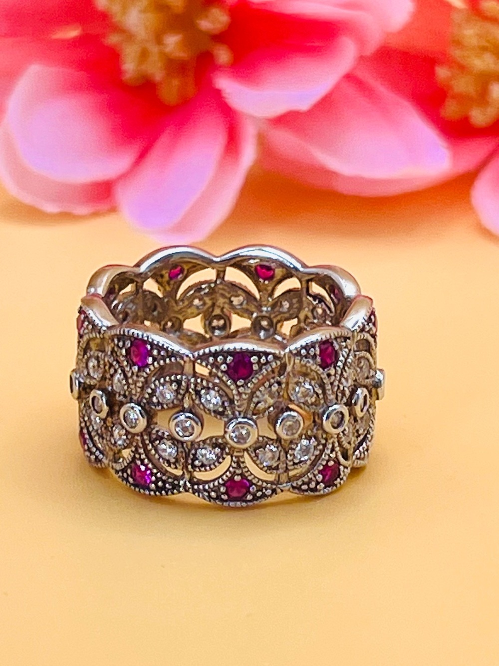 Silver  .925 Filigree Band Ring with Pink & clear Stones size 8